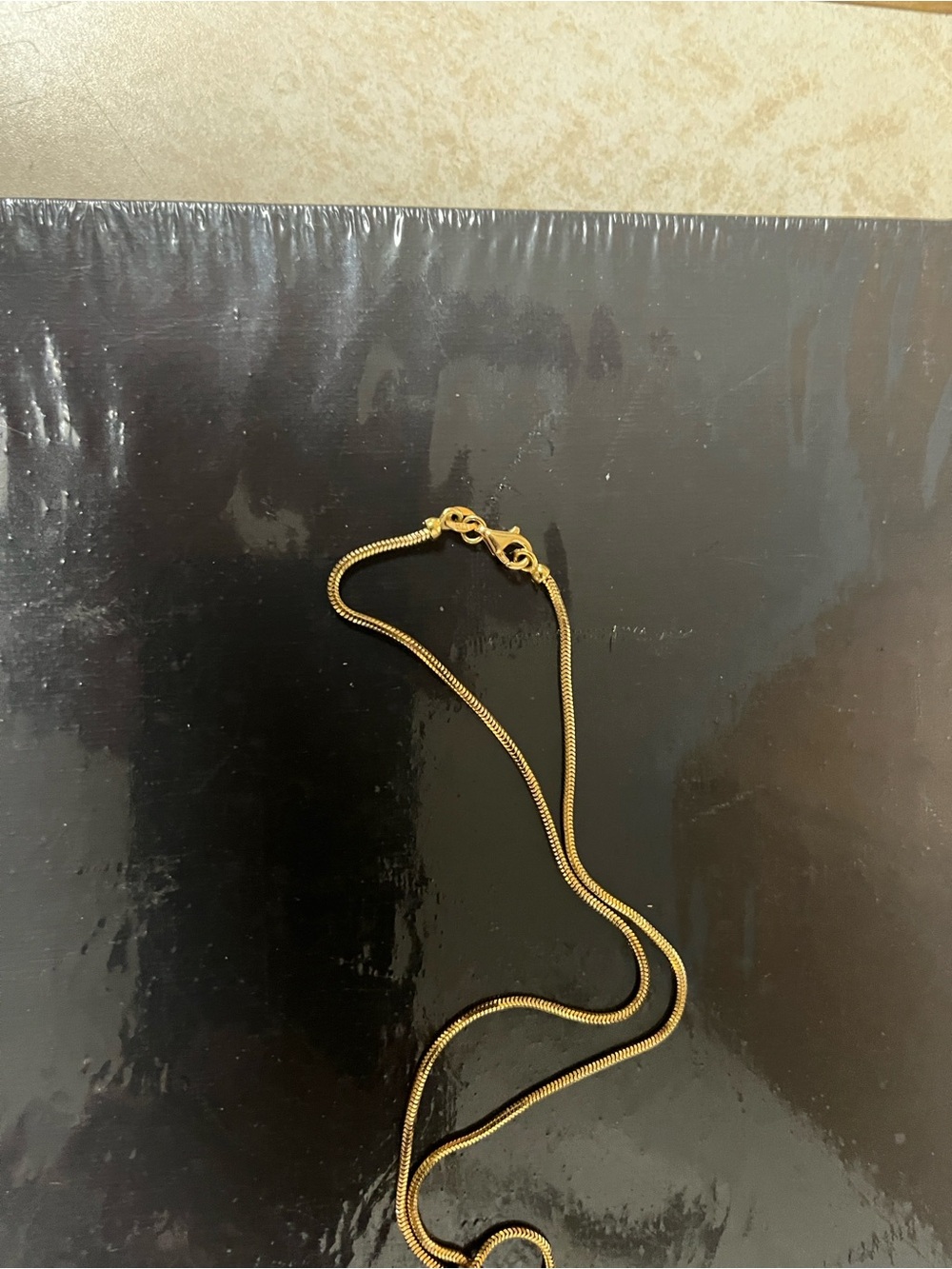 18 Kt Necklace with Black Orb and diamonds - Picture 4 of 7